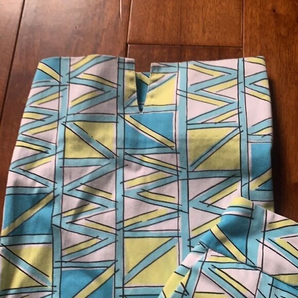 Vintage Talbots Capri pants blue and yellow pattern - Picture 5 of 10